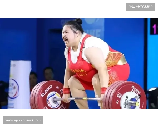 黑龙江举重名将李闫将与奥运冠军李雯雯全运会女子最大级别上演巅峰对决