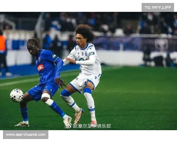 摩纳哥vs里昂：库利巴利红牌飞踹，重现世界杯争议一幕